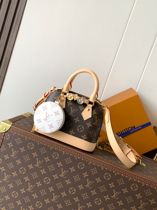 New 💯 ladies' bags