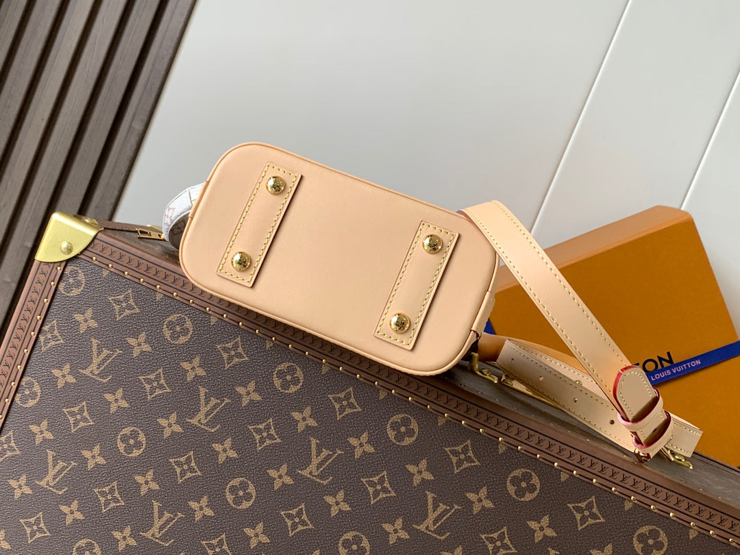 New 💯 ladies' bags