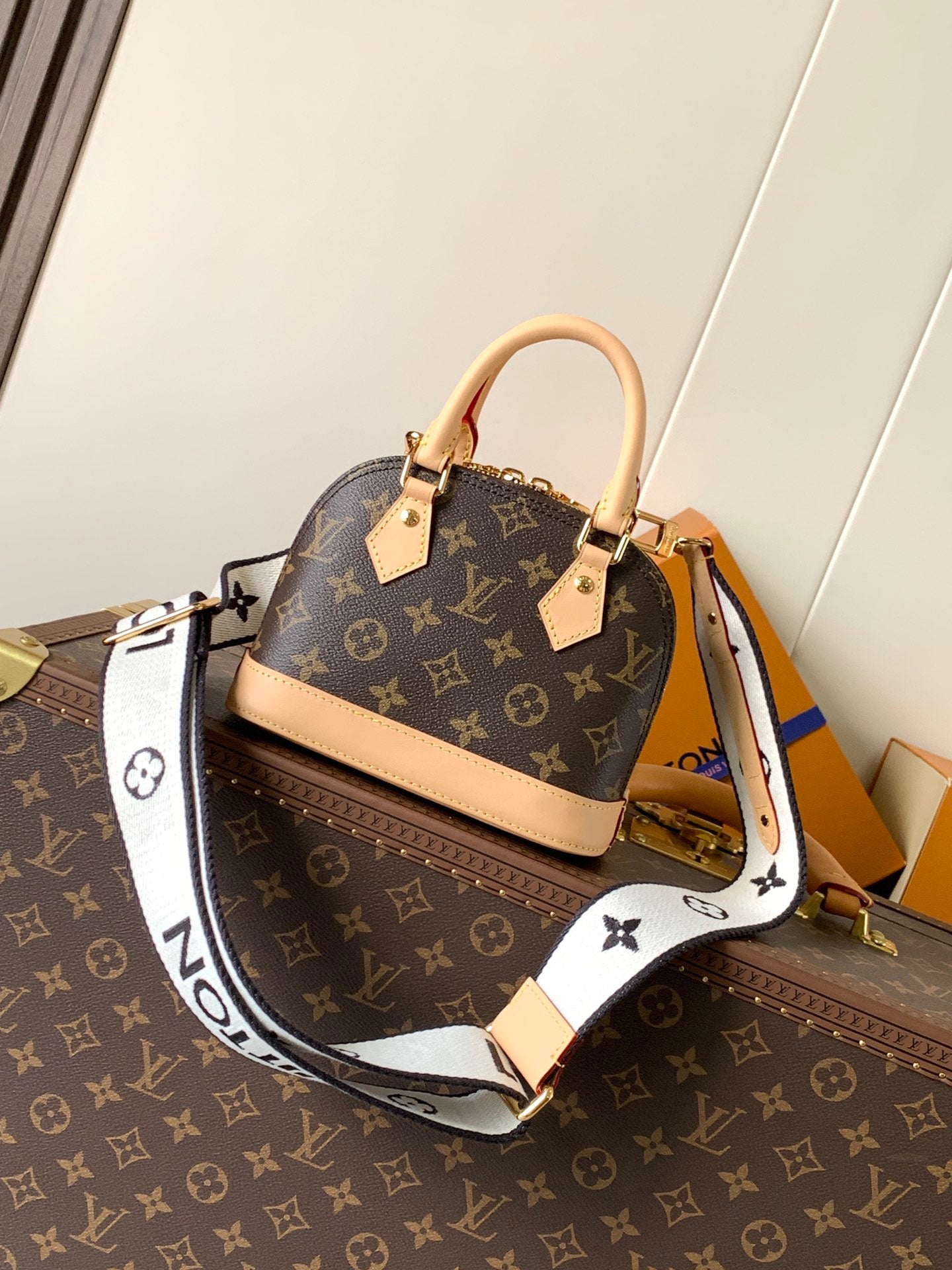 New 💯 ladies' bags