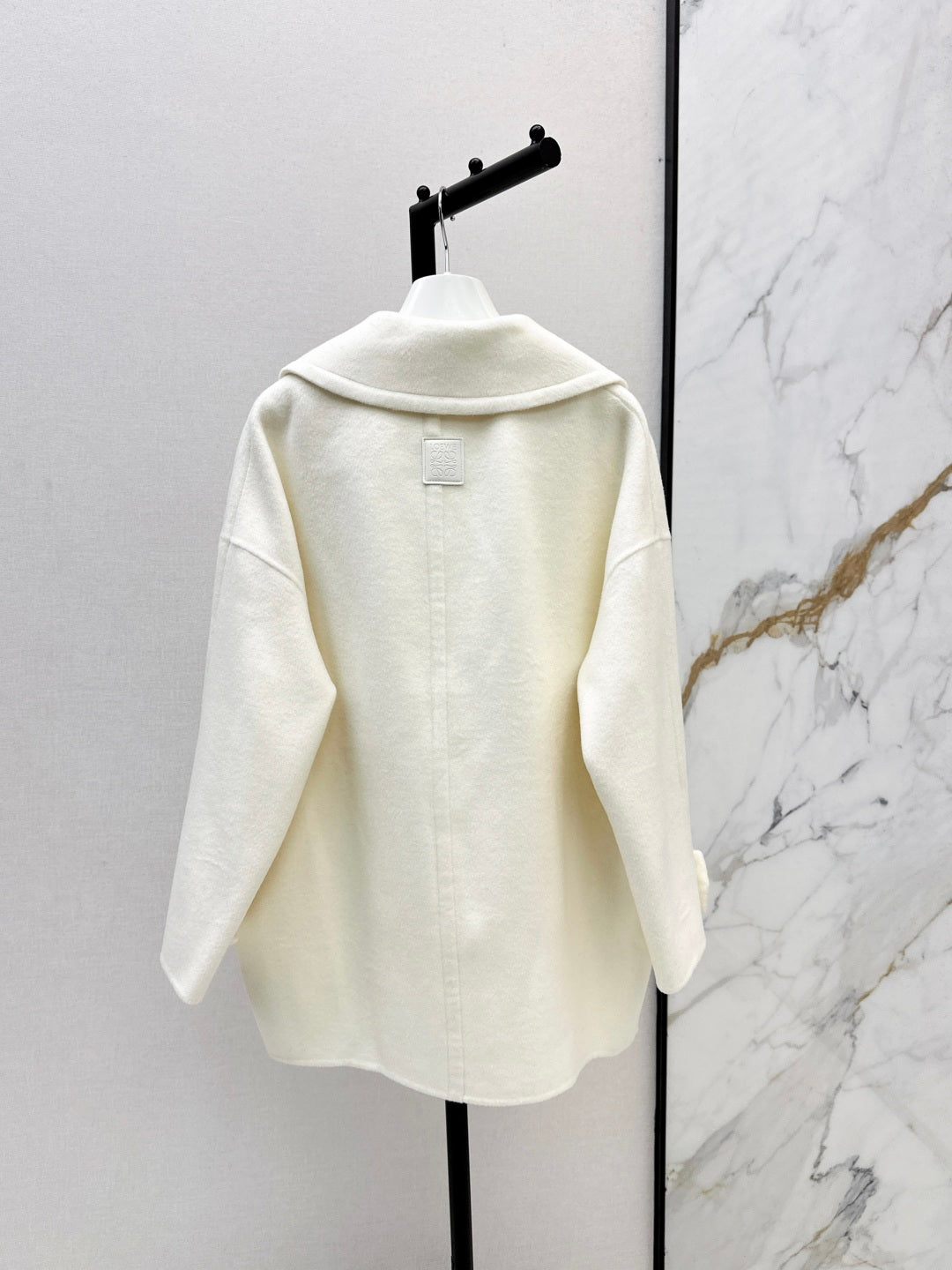 Loe New mid-length coat