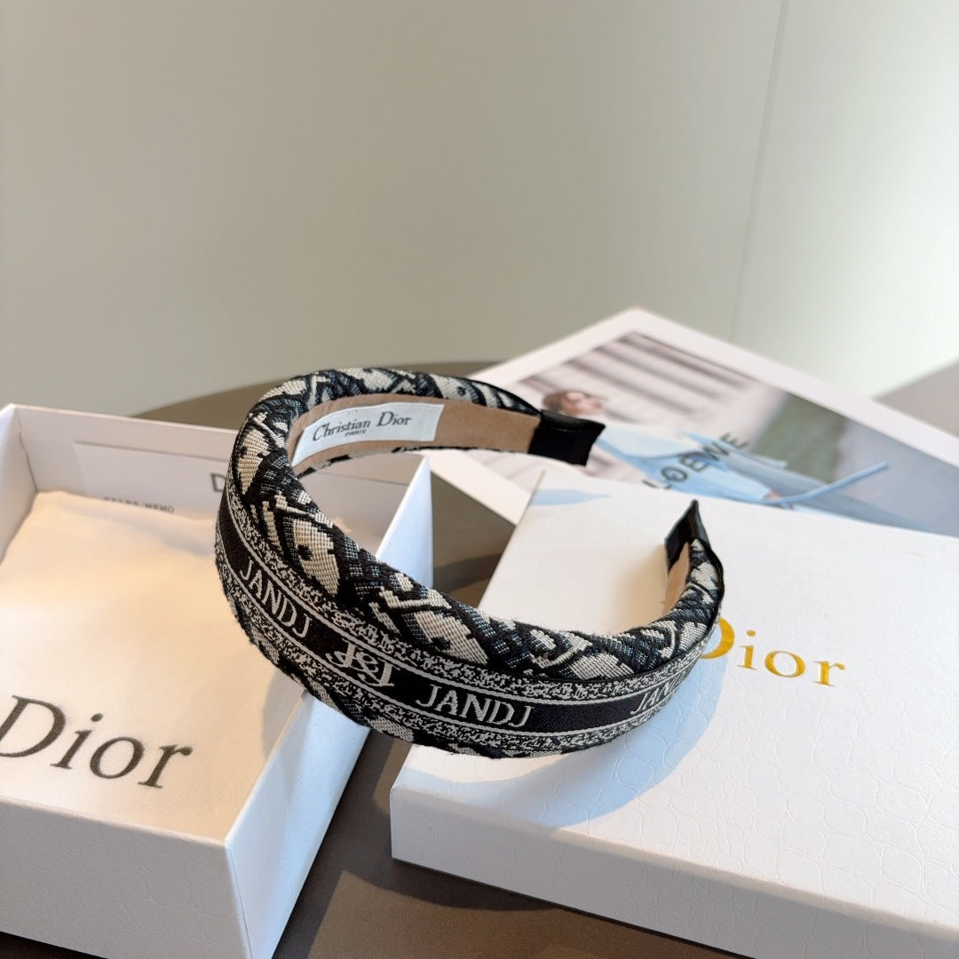 CD Classic new D letter headband