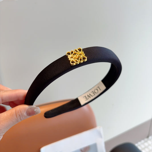 Loe's hot new sponge headband