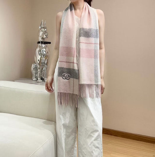 Chan Classic simple double c logo double-sided cashmere scarf