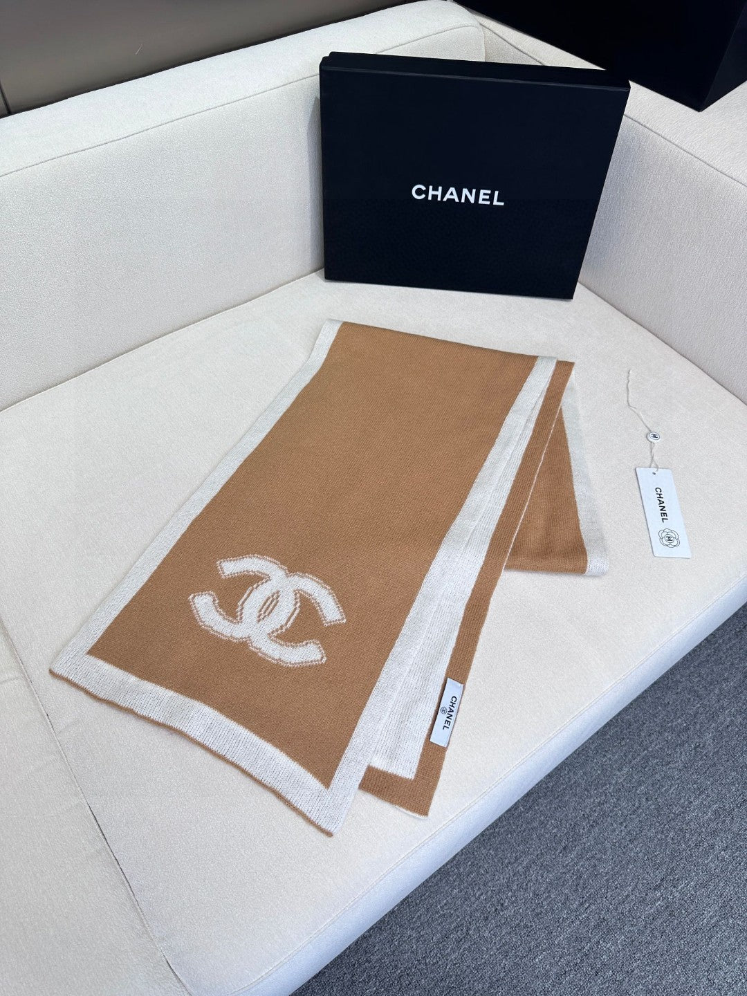 Chan High end knitted patchwork scarf