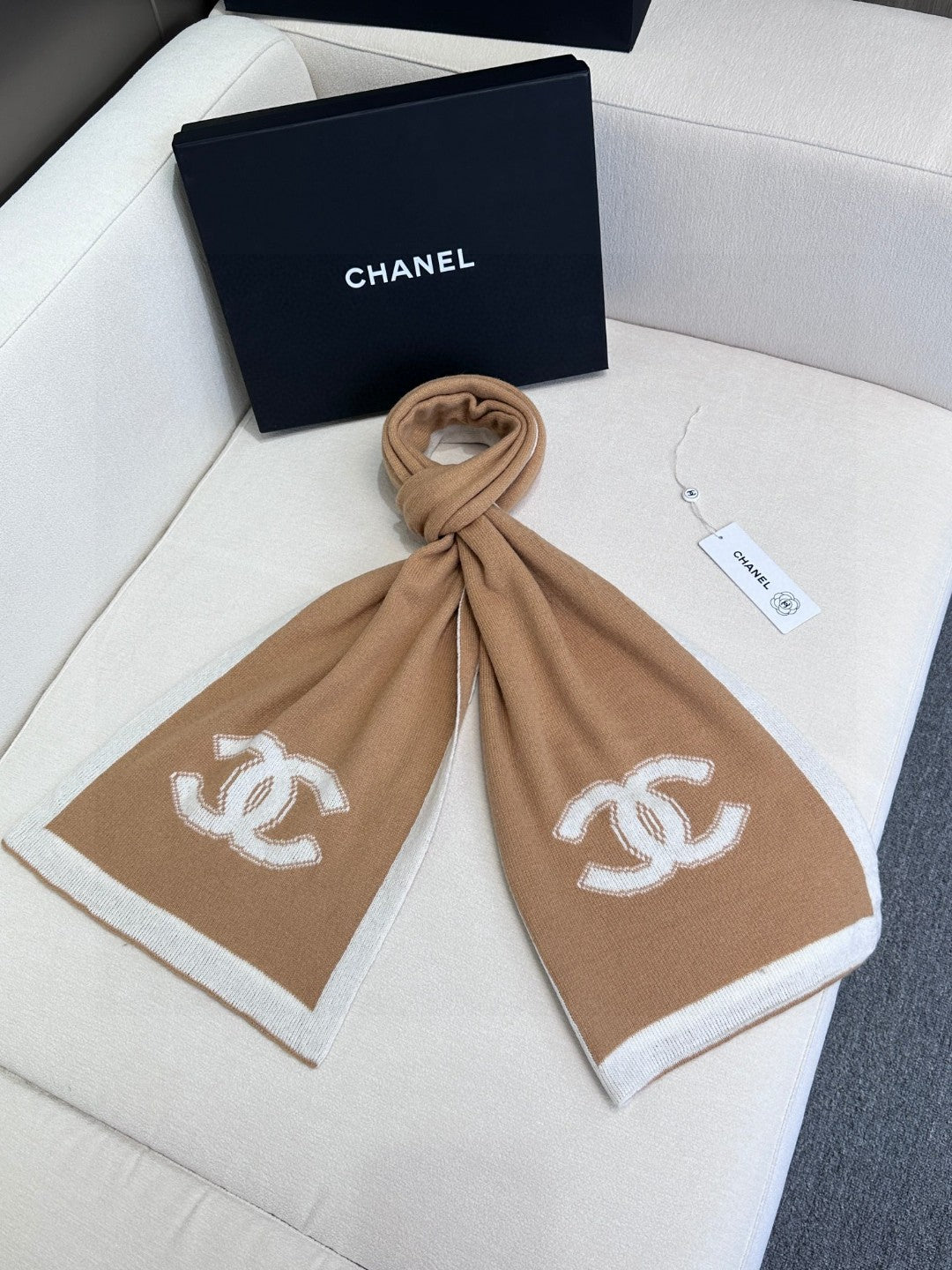 Chan High end knitted patchwork scarf