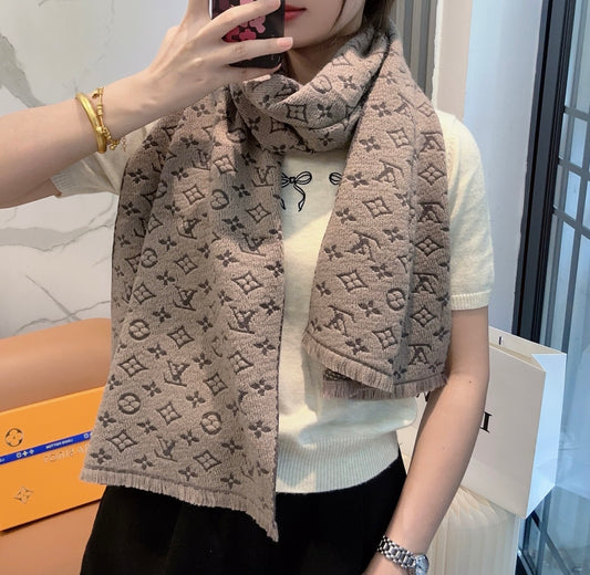 Louis classic scarf