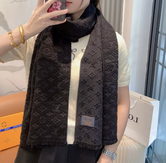 Louis classic scarf