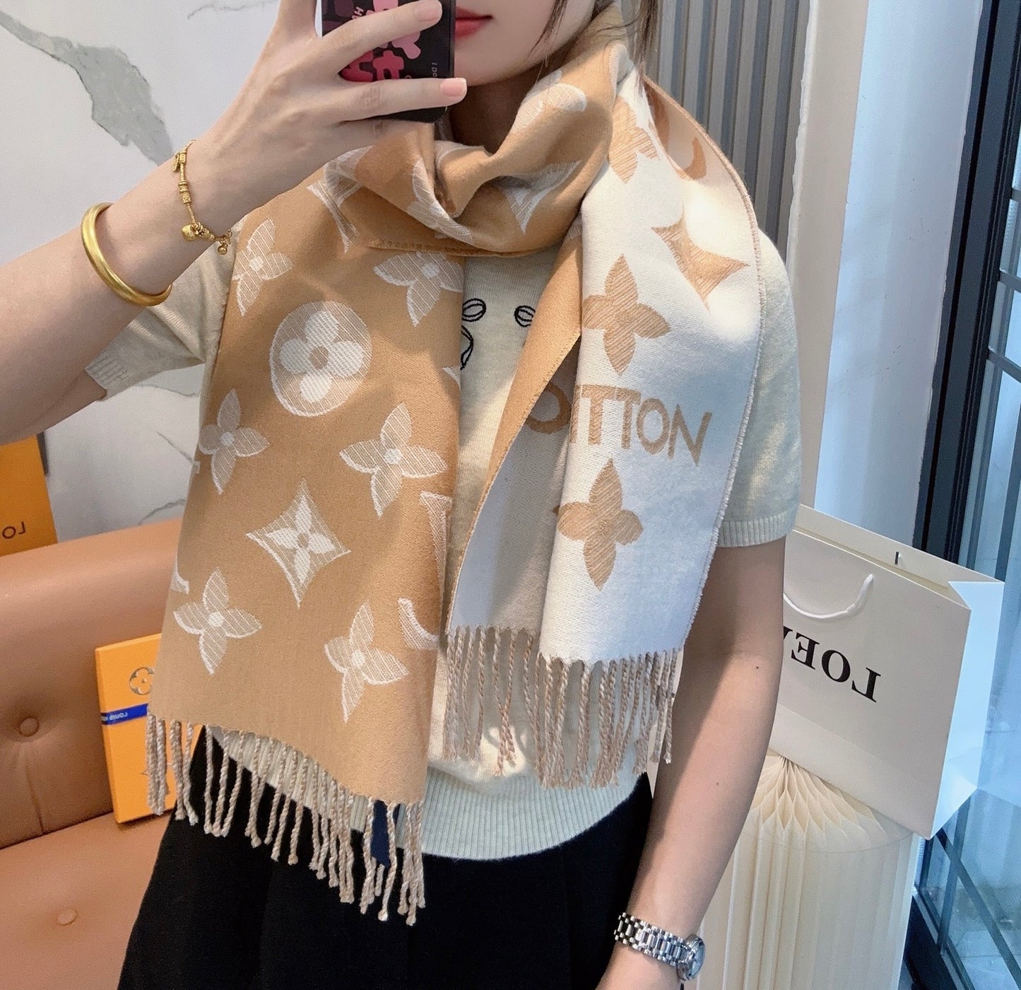 Louis gold classic pattern fringed scarf