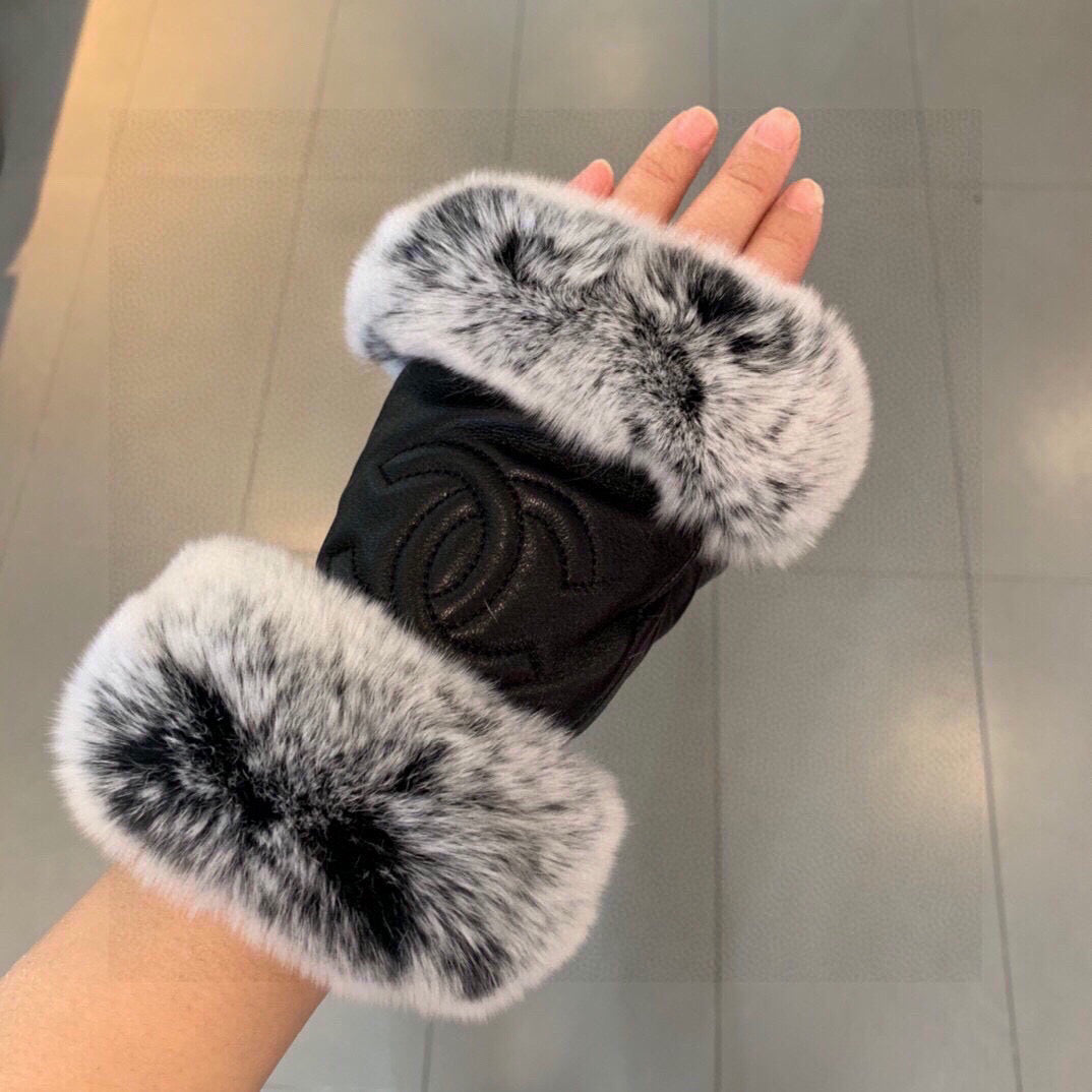 Chan autumn and winter short double lazy rabbit fur gloves