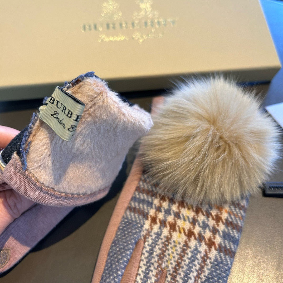 Bur new wool gloves