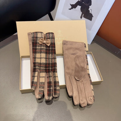 Bur new wool gloves