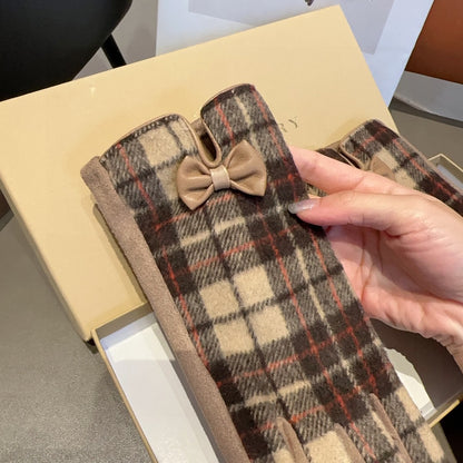 Bur new wool gloves