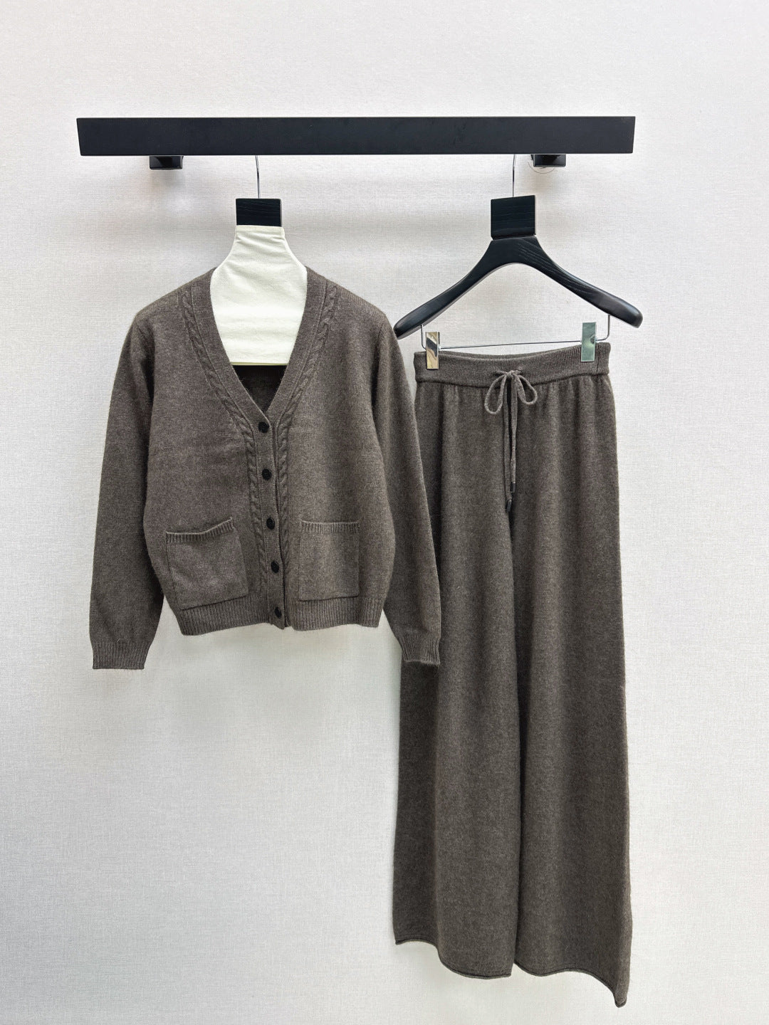Loro New wool suit