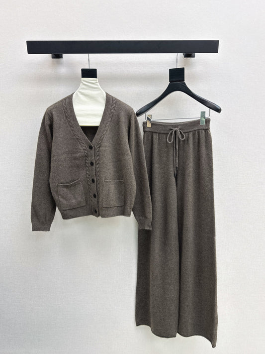 Loro New wool suit